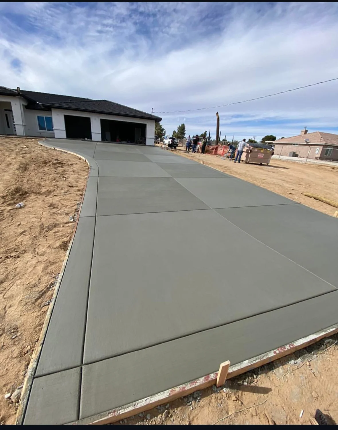 Concrete installation in progress — Moncada project gallery