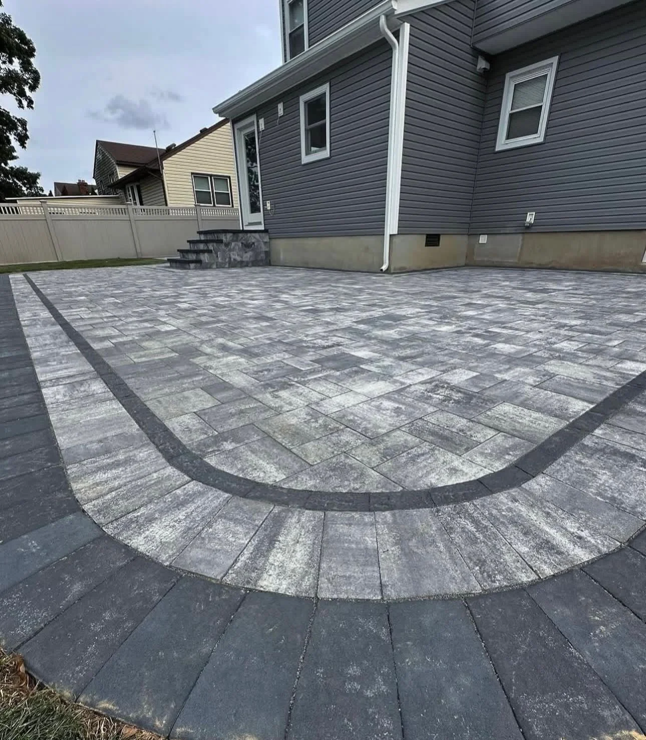 Curved paver border — Moncada project gallery