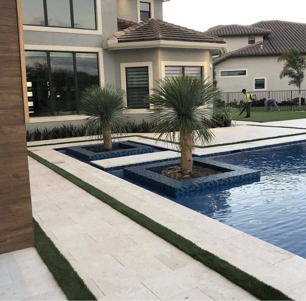 Pool & integrated spa — Moncada project gallery